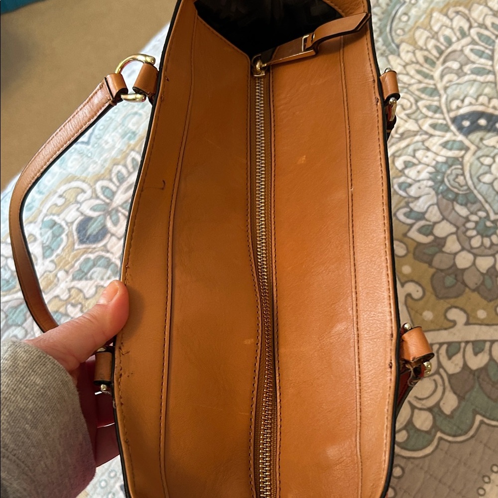 Diane Von Furstenberg Red and White Leather Tote with Pouch - Picture 6 of 14